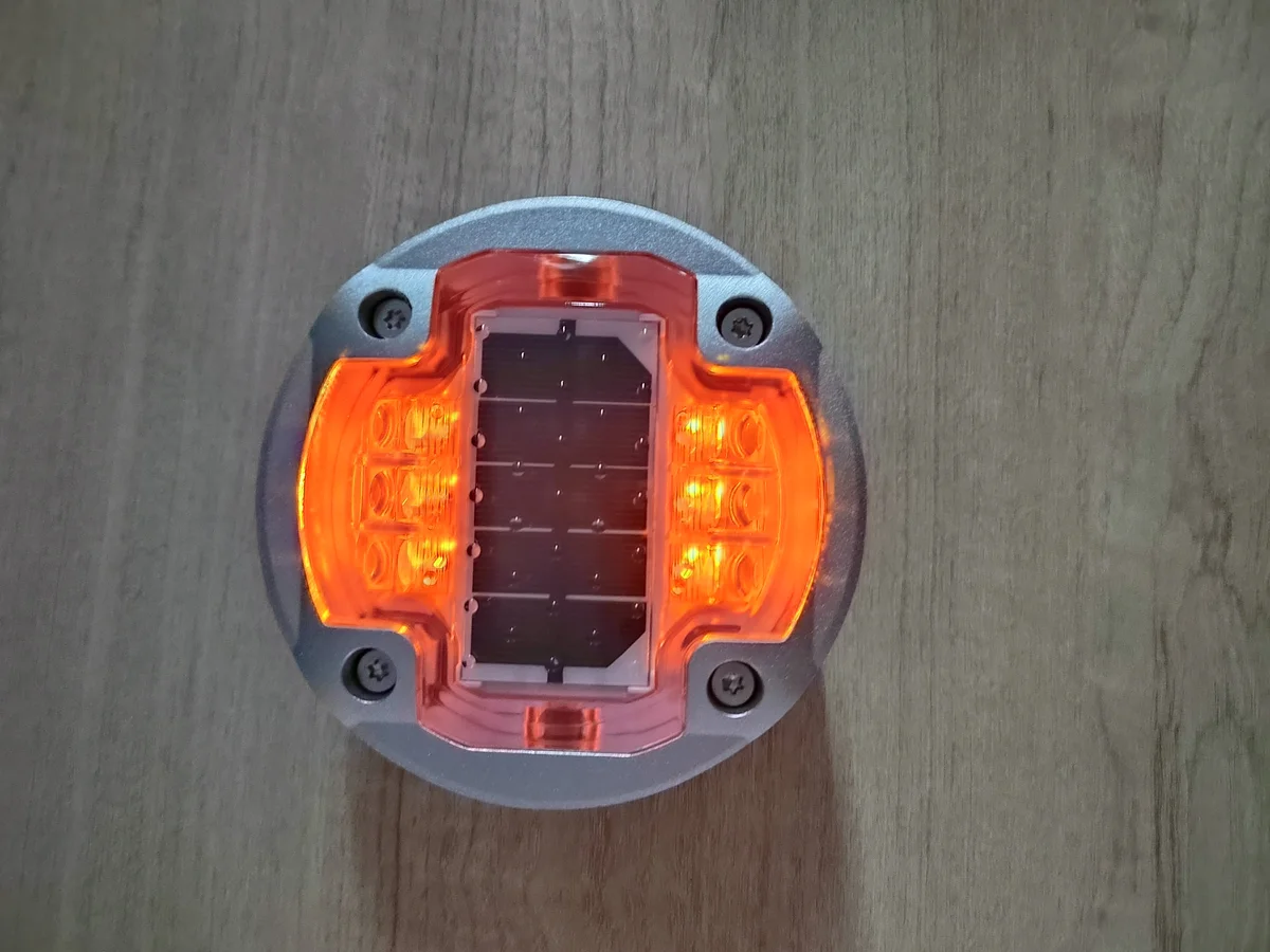 SR-824 Solar Traffic Warning Product family
